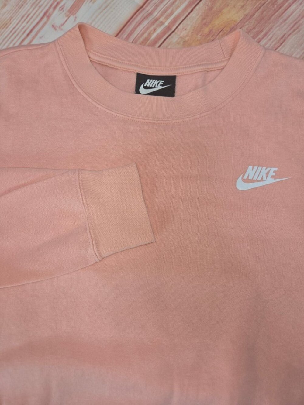 Nike Womens Peach Crewneck Sweatshirt Size Small Casual